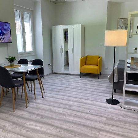 Apartment Studio Beauty In Centar Pula Exterior photo